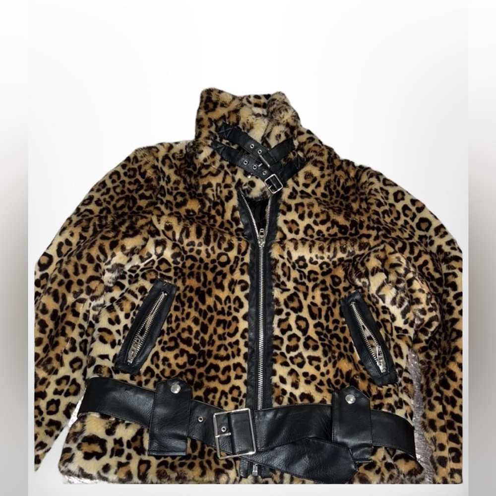 EUC BLANK NYC Leopard print faux Fur motorcycle coat